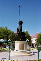 14 Statue